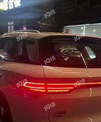 ���ᣡ���ǵϳ���ͣ��·������̬�ȶ��ӣ�������·�����ҵģ�