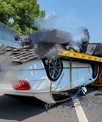 �峵������F�����ڸ����Ϸ����ˣ�