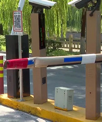 �⳥˭����С�����ڵĵ�բ��̧�� ������˾��ͽ�����䡭