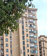 ����ĳ�߶�С���������߼۸�3���һƽ��������ǽ������