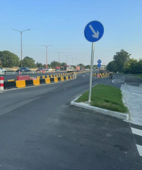 ����Ϣ��������������ͷ·��ͨ�ˣ�