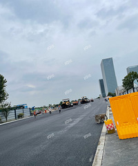 秀湖新建的桥终于快要通了!两边的大鹅可以再见面了哈哈!