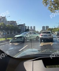 �Ĺ�·��Ϫ��԰��߽��糵����ײ�ó��ӡ��°͡������ˡ�