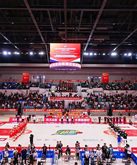 55��73���������˶ӿͳ���ս���˶�δ��ӭ���漣����һ������ƴ��