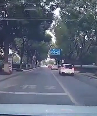 ��ײ���ˣ�һ��Ҫ���һ��������......