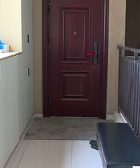 С�����������˭���ھӴ���һ��Ь������ϲ�