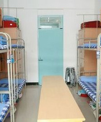 �߶��û���סУ�ã����ڳ�����û��סУ������