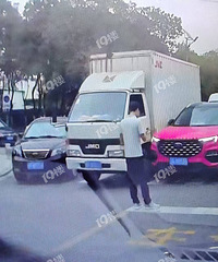 ���������˺�·��³���һ����ԭ���Ƿ�· ����ԭ���ǡ�