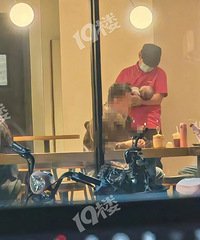 ��KFC������ů��һĻ��