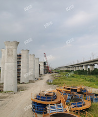 ʵ�ģ�ͨ�ռ����������Ϻ����ν�չ�����ƽ��У�