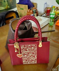 ��������Ǵ��ɫ��