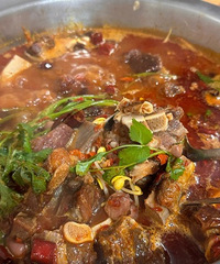 ��Ե�ˬ���ڼ��˷���һ�Ҿ޺óԵĹ������Źǻ��