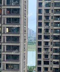 ��Ц�����ѵ�һ�߽����������һ�ߣ�