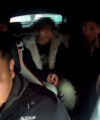 Ů���賿�ٱ����ѣ�������һ�飺������ץ�ˣ�