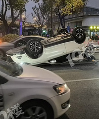 �������߷�ֱ��ײ����ת����Ƶ�ع⡭