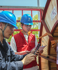 �������ʷֹ�˾����ɫ״̬�븳��������Ӧ�����ٶȡ�