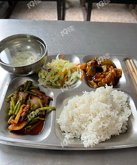 ���ǹ�˾�з����𣿣������������ڲ�200һ����