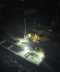 ���θ���վ�Ѵ�����׮��