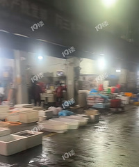 �������ˮ���г�û����������ô�տյ����ġ�