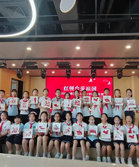 ���ٺ��ӿ����Ķ�Ҫ��ɢ�ˣ�������������ѧУ��ֱ�ӷŴ����ˣ�