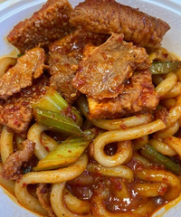 ��������½����׷���ľ��ˣ��׷۾���ζ