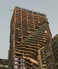 ����ֵĴ�¥