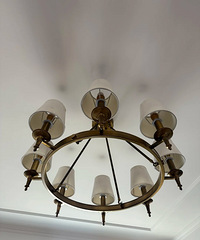 ��ô���������£�LED�˰��컨��Ѭ����!