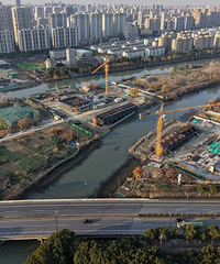 �Ͻ�·�������զ���ˣ�