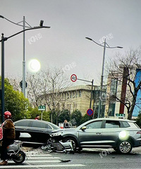 ���˽�ͷ��������ײ�����۵ĳ���ꤶ�Ʋ�ˡ�