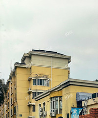 ����ĳС���ſ��칫�ޣ���ҵ��Ⱥ��ը���˹���