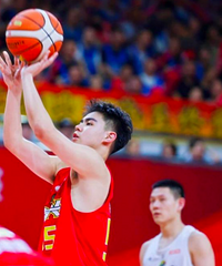 ������VS���˶ӣ�ȫ����������������������Ʊ��ʽ��