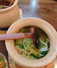 �򿨼����¿���һ�ҹ޹����ߣ�������ķ�ζ ֵ��һ��