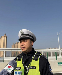 ������������·���߱ջ��ڼ�������������ץ�Ķ� ��ұ����ֻ�