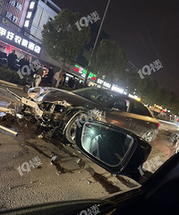 [����]������ꣿ�µϳ���ҹ����ײ��һ����Ϳ��