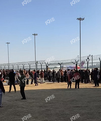 �������쾰�㣡�����ڼ�ö��˶������˻�����Χ����ɻ���