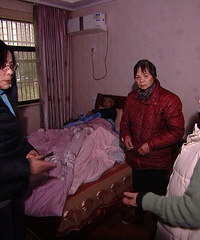 ���ϵ��ӣ�70��������50��Ů������Ů��������һ���ƣ�