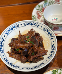 �����˲˺ܵص���һ�ҷ��ݣ���������Ҳ���ÿ� ǿ���Ƽ���