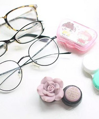 ����Է�����������һĻ С������ȫ�ǽ��ӵ�