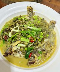 �ڼ��ˣ��ַ���һ�ұ��ز�Ӭ���� �����ʵ���üë��