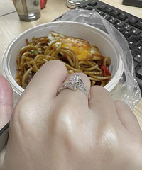 ����С��������أ����������·�ӵ����һ�ݵ���