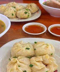 ���ϳ������Ŷӣ�����������������غó�