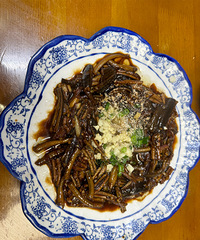 ���˱����˶���ȥ�Ե�һ�ұ���С�˹ݣ��㴻����̫����