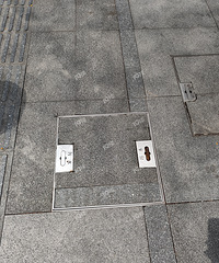 �ڼ�·��񿾮�ǣ������޹��Ķ�ת������װ���б�Ҫ��