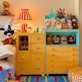 �������ɵĲ�ɫС�ң�