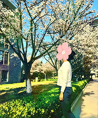 [����]������������򵥹��ɣ�80������Ů��һ�𿴷羰����