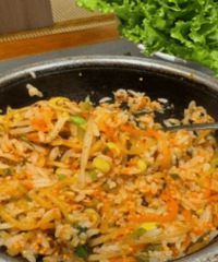 �ڼ��˿��˺ܾõ�һ�Һ��ϣ���������ʯ���跹