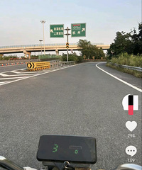 ������ë¿�ϸ߼ܵ�һ�ӽǰ棡����˭֪������զ��ȥ�ģ�