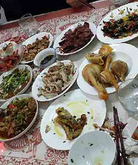 "【随手拍宝宝】奶酪第一顿年夜饭"