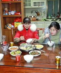 "义她是4岁宝宝的外婆,也是义乌社区文化名"