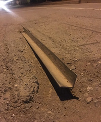 【小金跑现场】第98期“九州街与锦溪南路口有三角铁裸露”隐患